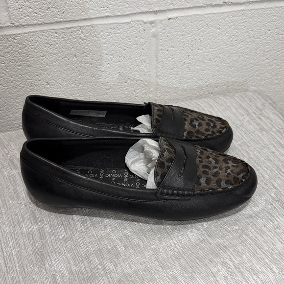 Vionic Women's Black Loafers with Leopard Print - Picture 2 of 7
